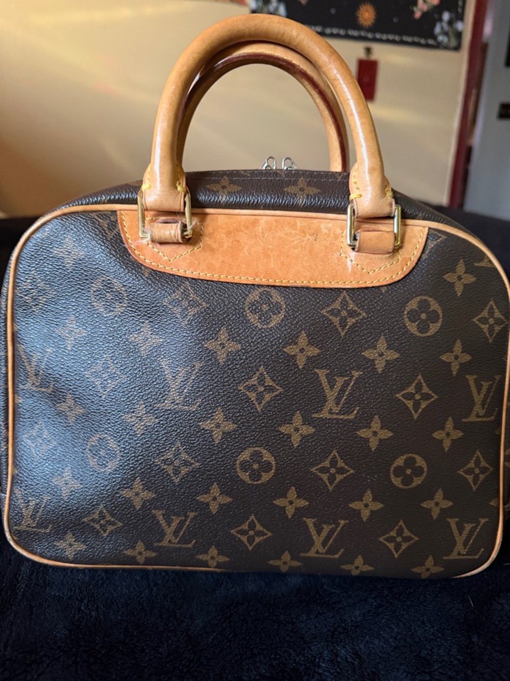 Louis Vuitton Monogram Satchel/Crossbody - Picture 2 of 16